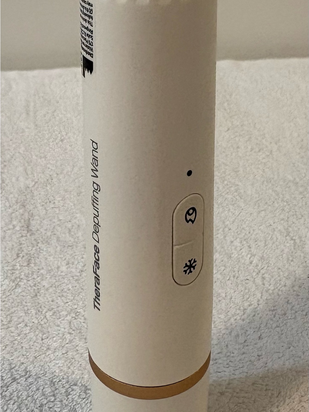 Therabody TheraFace Depuffing Wand - White Cold & Hot Therapy Beauty - Picture 3 of 13